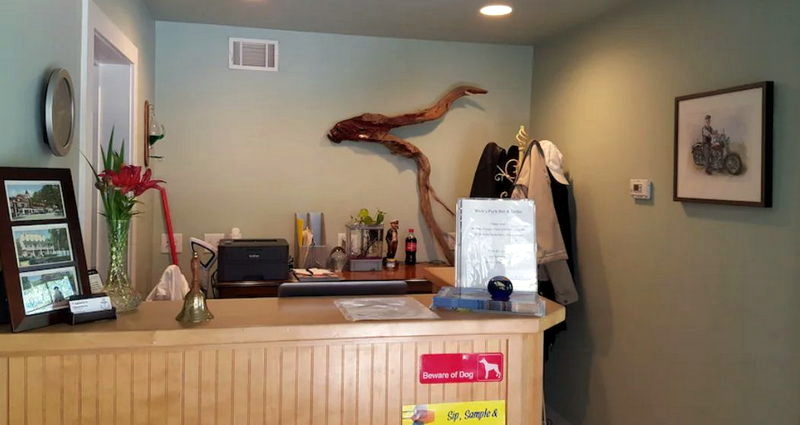 Captains Quarters (Swan Motel) - Web Listing Photo (newer photo)